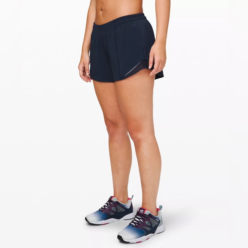 Lululemon Hotty Hot Low Rise Short